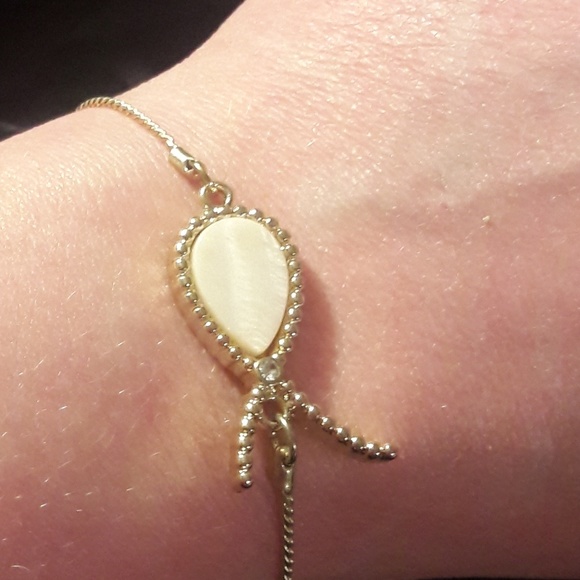 fashion leader Jewelry Gold Slide Bracelet Poshmark